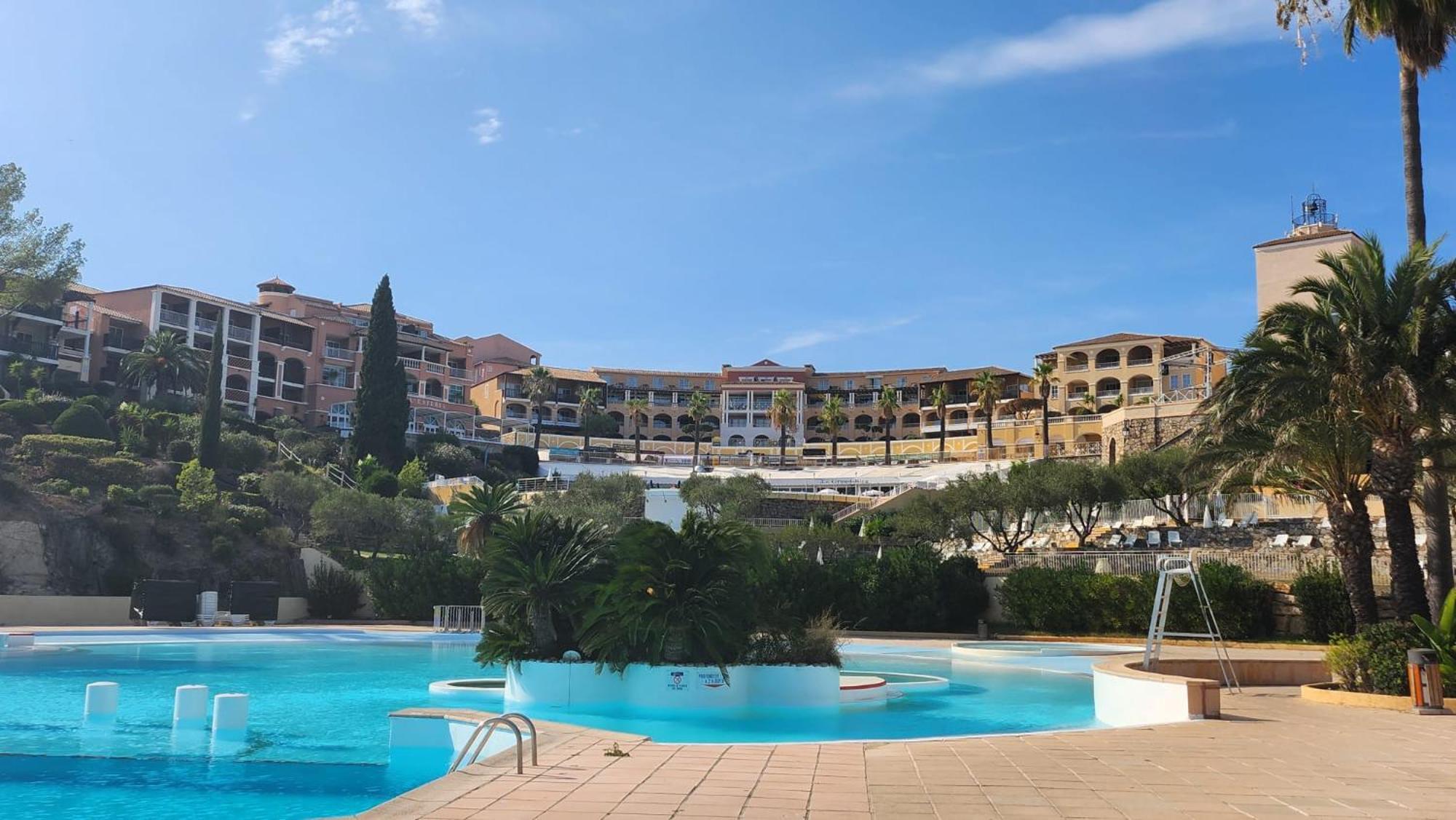 Saint-Raphael- Vue Mer Et Massif De L'Esterel Exterior foto